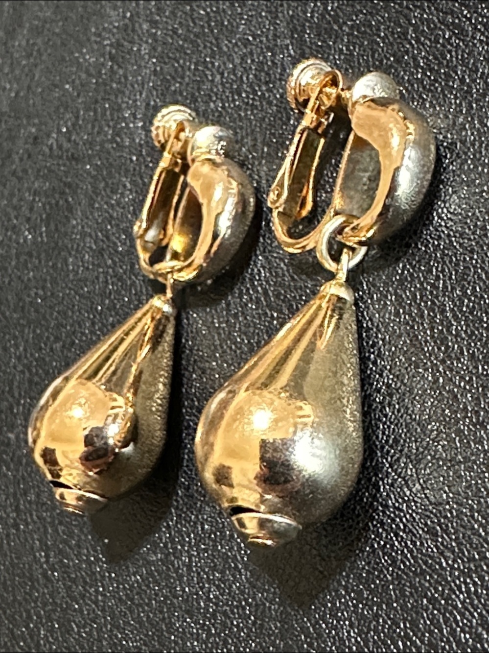 Napier Screw Back Clip On Gold Tone Tear Drop Earrings